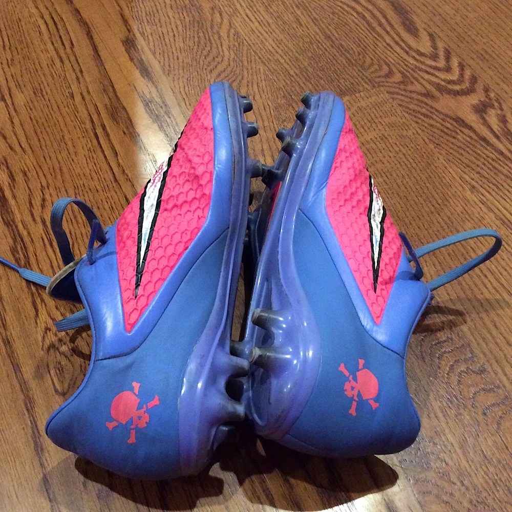 Nike Cleats - Picture 3 of 6